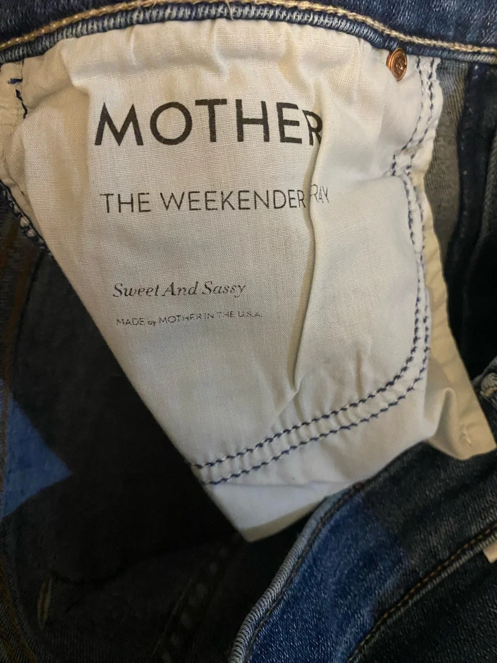 Mother The Weekender Fray Sweet and Sassy - Picture 8 of 16